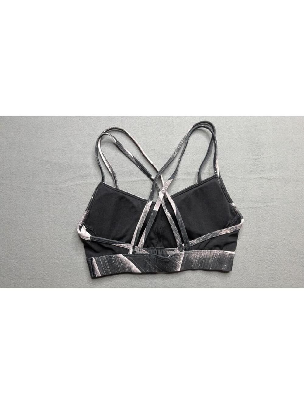 Reebok Sports Bra Womens S Black Geometric Print Strappy Crossback Yoga Workout - Picture 4 of 6
